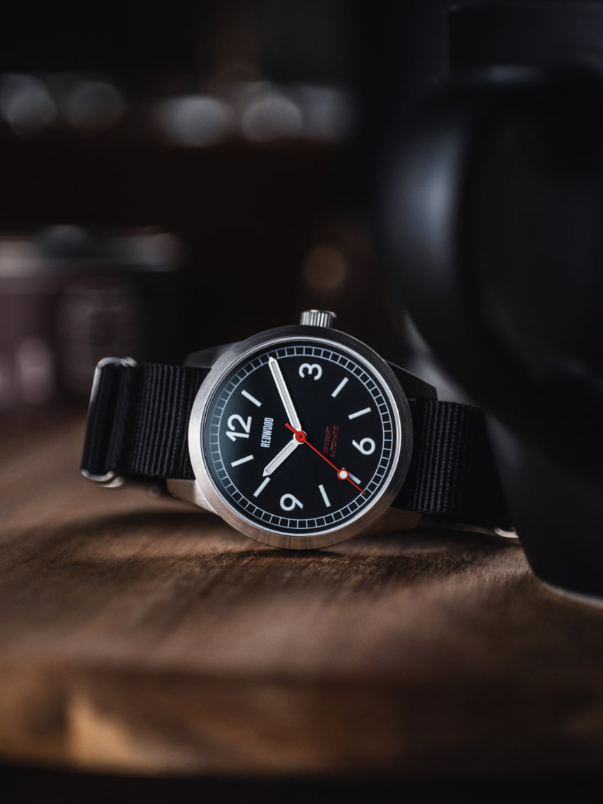Field v3 - Black (Solar)