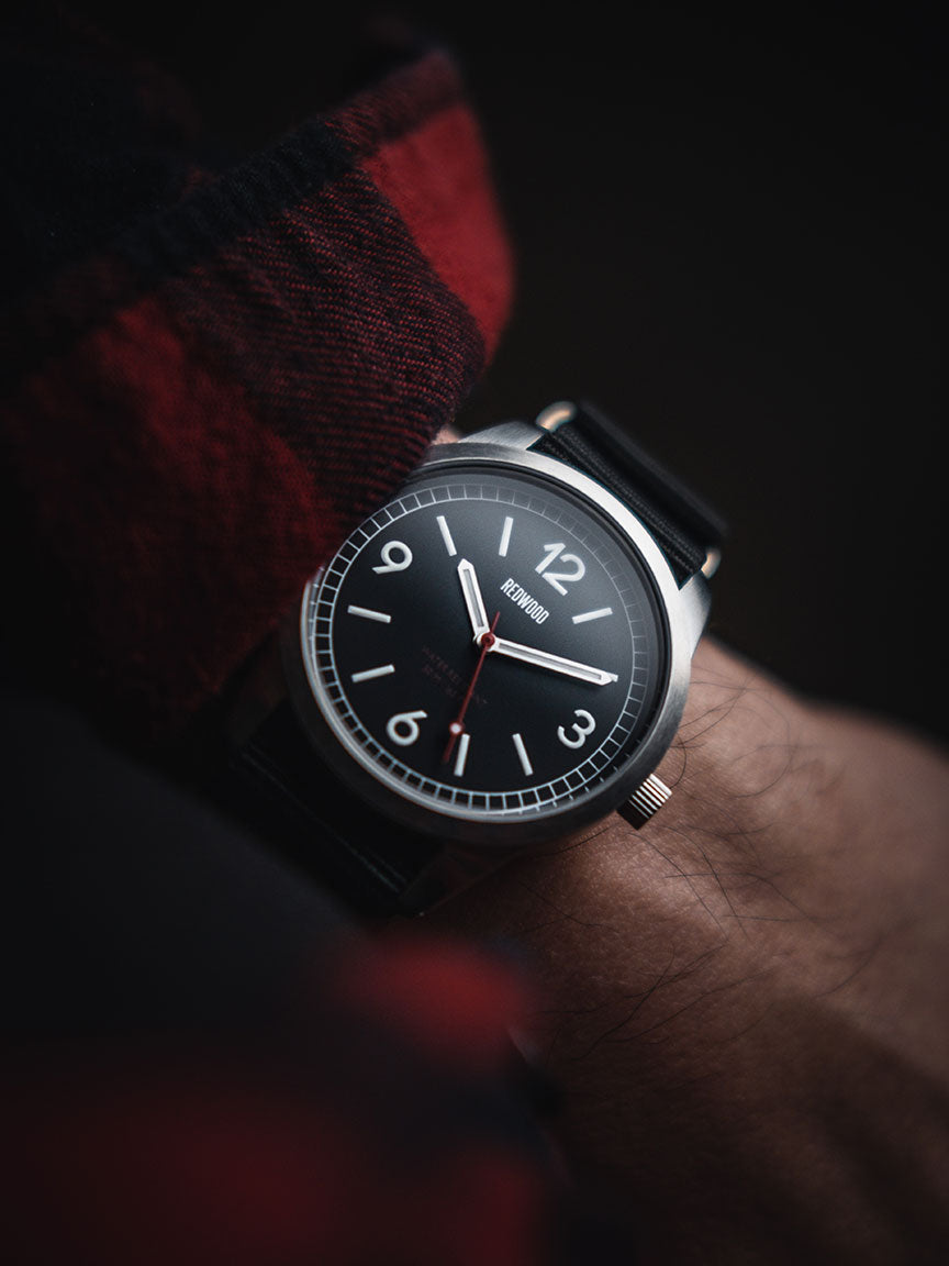 Field v3 - Black (Solar)